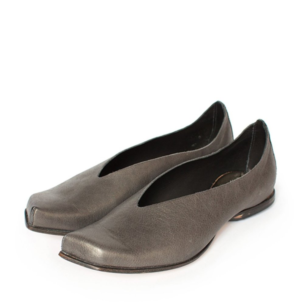 Cydwoq Swirl Pewter Grey Leather Square Toe Slip On Shoe $150